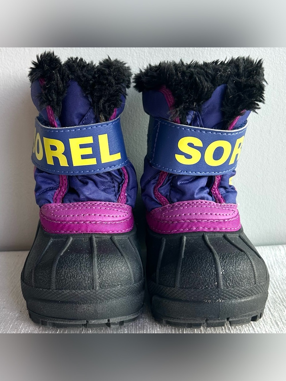SOREL snow commander toddler boots size 4 excellent !! ⭐️